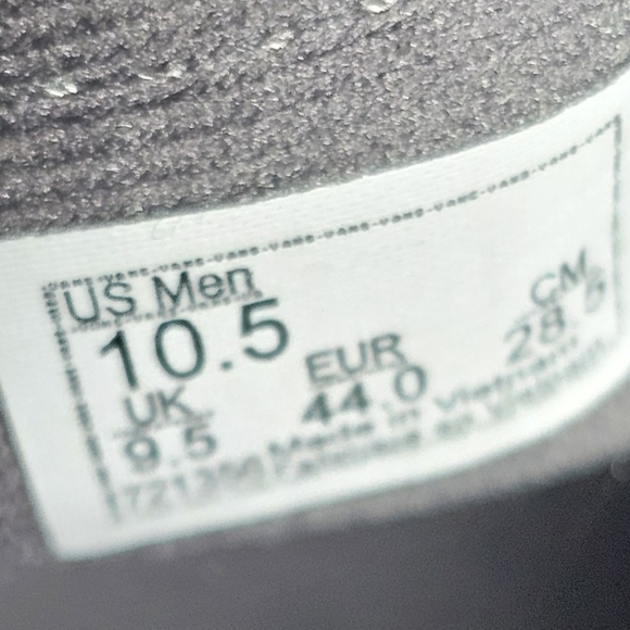 NWT Vans "Filmore Hi" suede sneakers - Picture 8 of 9